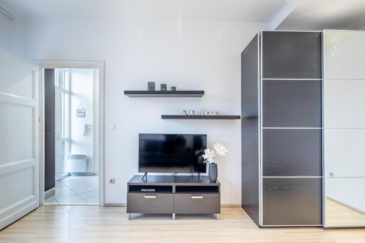 Two Bedroom Home In Jewish Quarter Budapest Esterno foto
