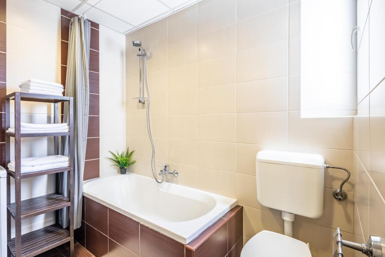 Two Bedroom Home In Jewish Quarter Budapest Esterno foto
